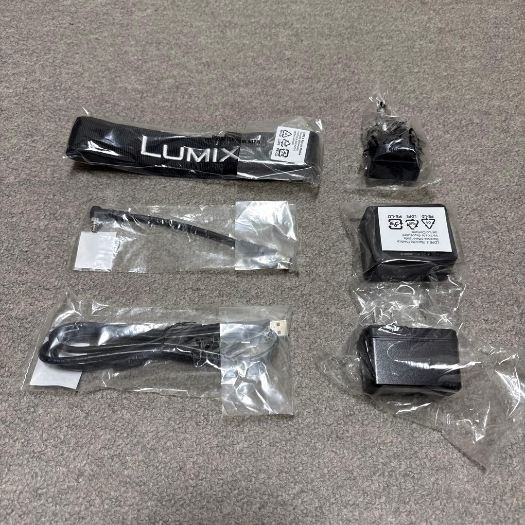 LUMIX GH6 レンズキット【ほぼ新品同様】