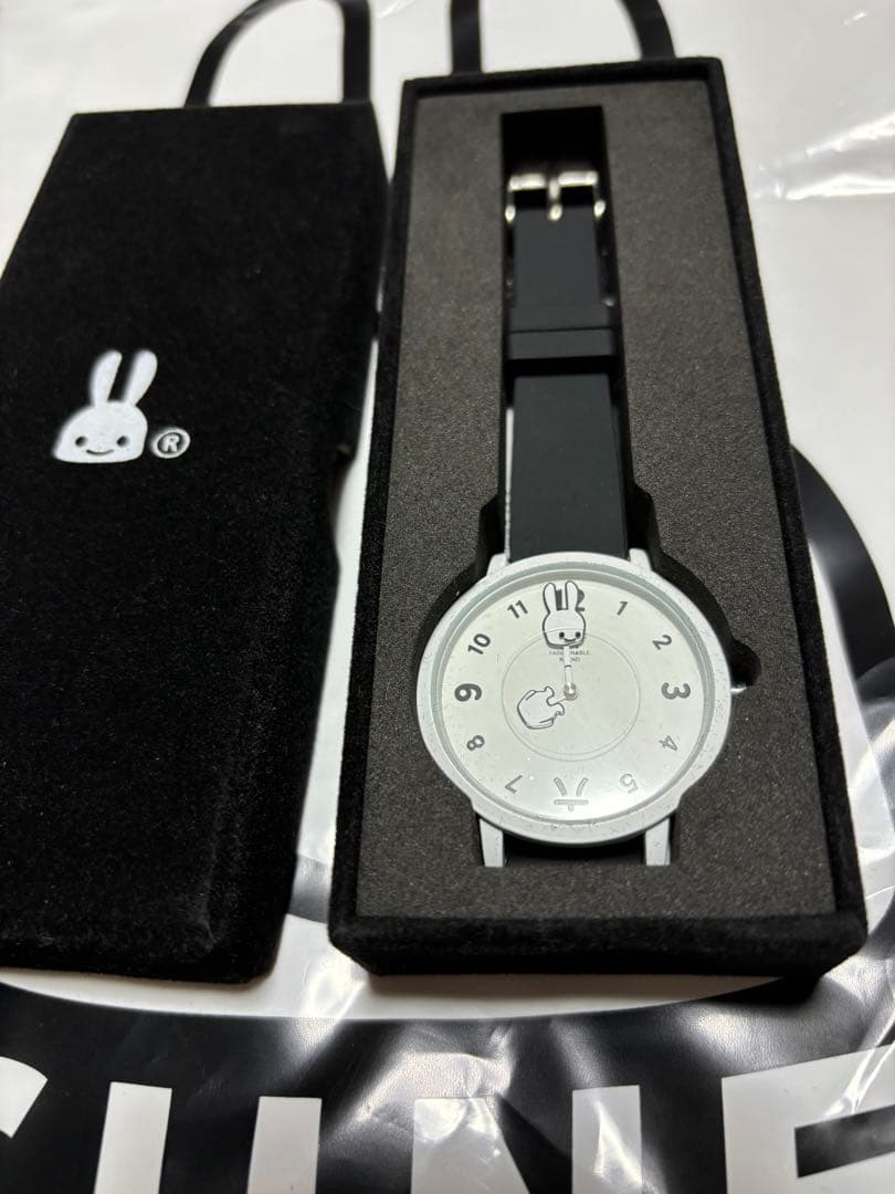 CUNE シリコンバンド ウォッチ 2秒うさちゃん 時計