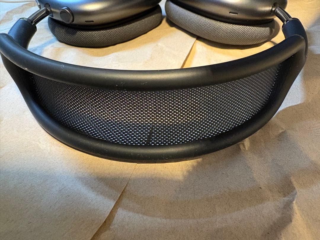 AirPods Max スペースグレイ16日までの購入で50000円で販売