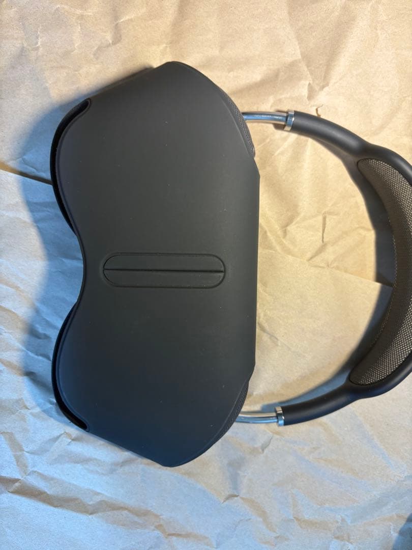 AirPods Max スペースグレイ16日までの購入で50000円で販売