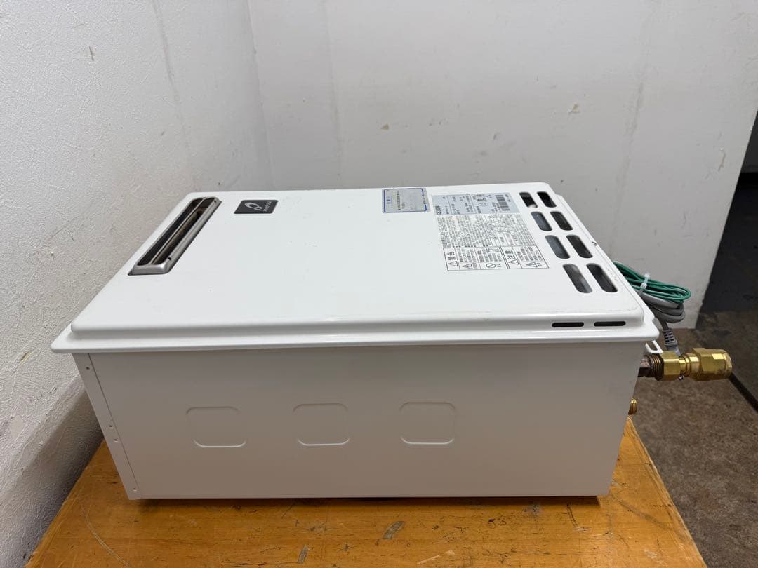 パーパス　PURPOSE　ガス給湯器　２４号　LPプロパンガス　２０１９年製