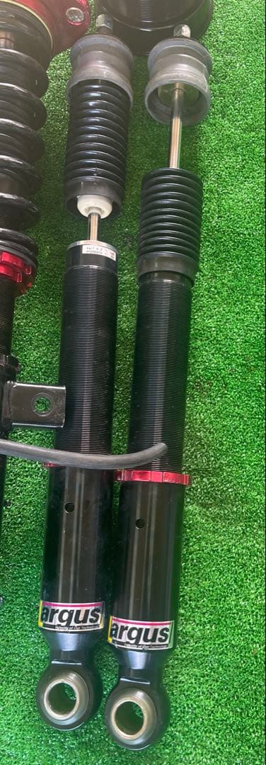 Largus 30プリウス 車高調