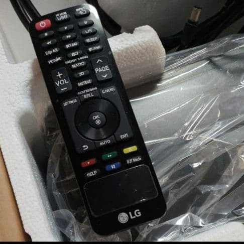 LG minibeam UST 【液晶は新品】きれい!!