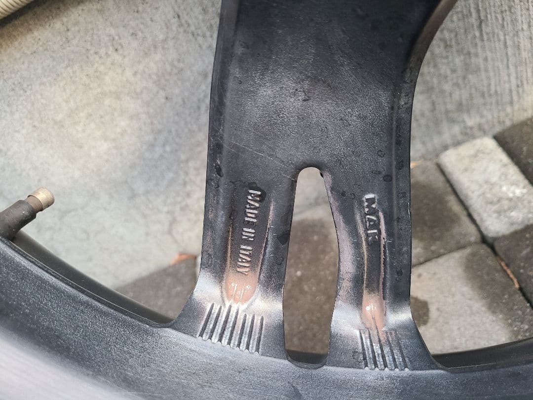 ①MAK ストックホルム 18in 7.5J +50 PCD108 63.4mm