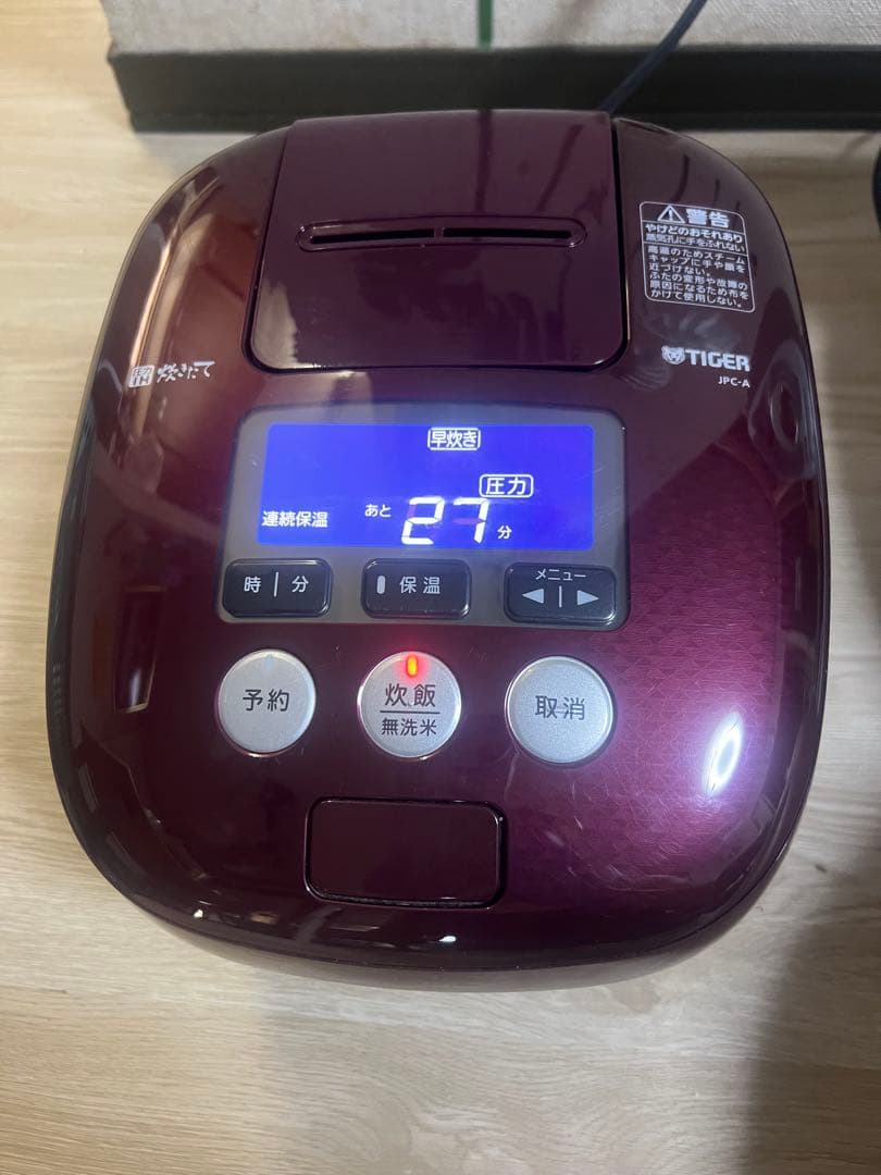 TIGER 圧力炊飯器 ワインレッド JPC-A , 2018年製