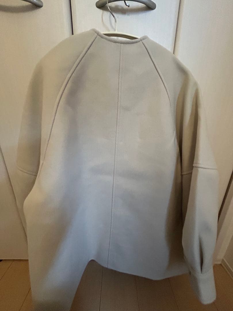 【お値下げ中】ウェーブデザインミドルコート