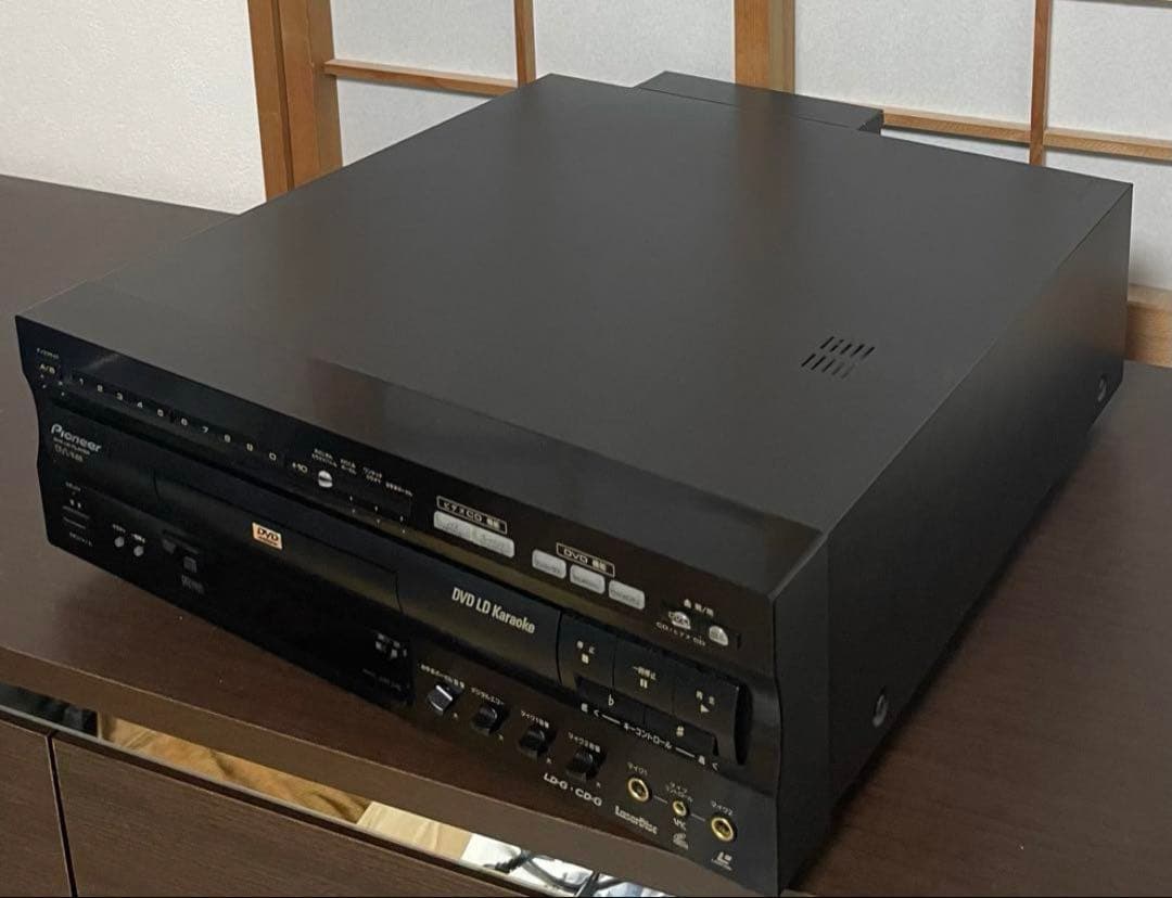 [中古] パイオニア レーザーディスクプレイヤー　 DVL-K88