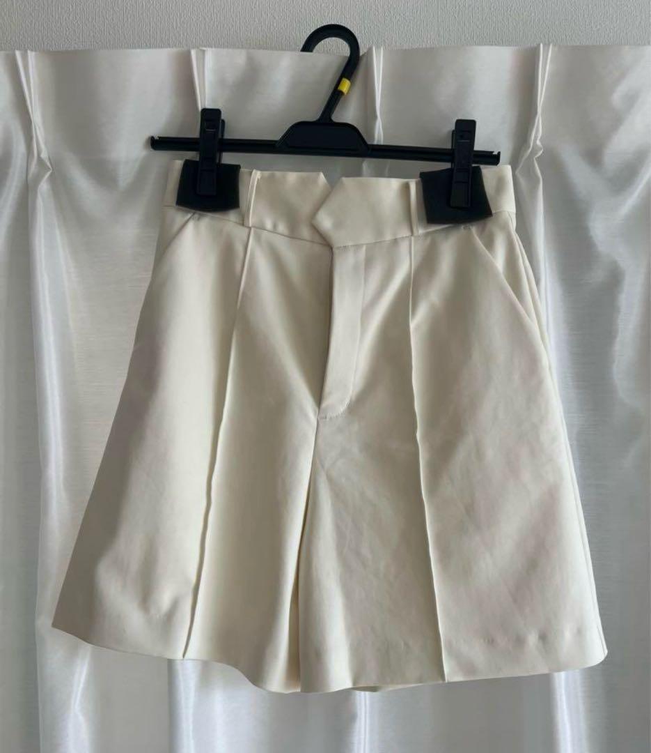 anuans デザインベルトショートパンツ　M