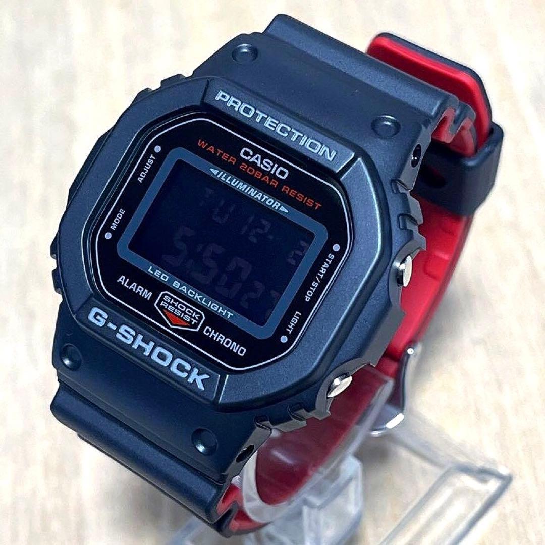 必見★未使用人気モデル極美品G-SHOCK DW-5600UHRブラック×レッド