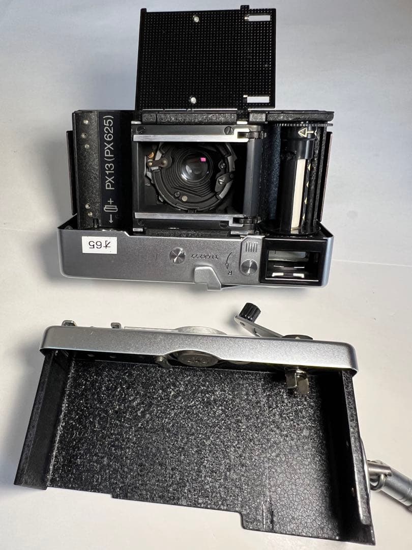 Rollei 35 フィルムカメラ　ドイツ製　純正ケース、レンズキャップ付極美