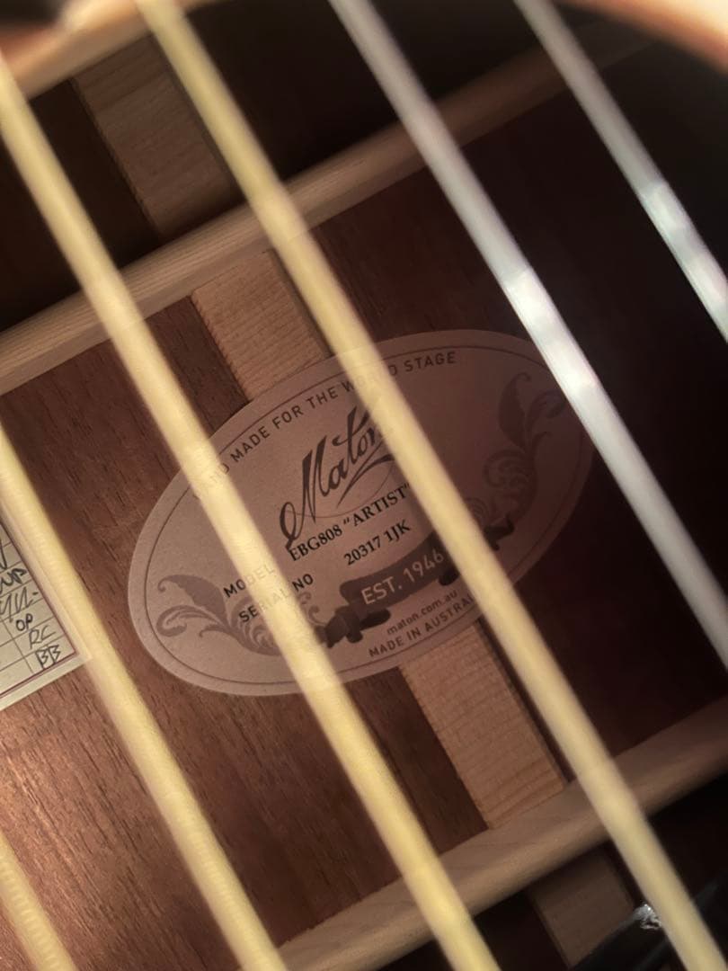 ギター MATON EBG808 Artist