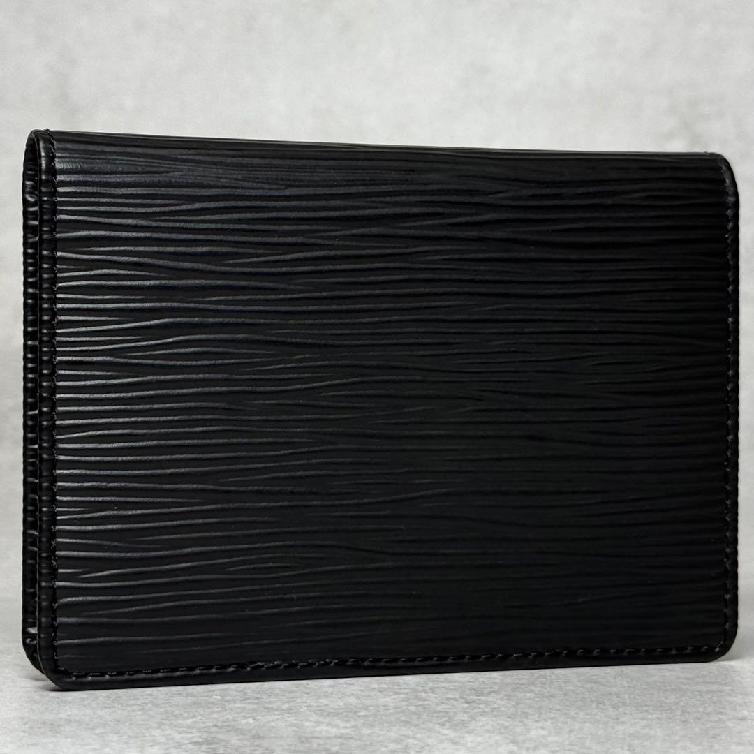新品未使用 激レア ルイヴィトン エピ ポルト2カルトヴェルティカル パスケース
