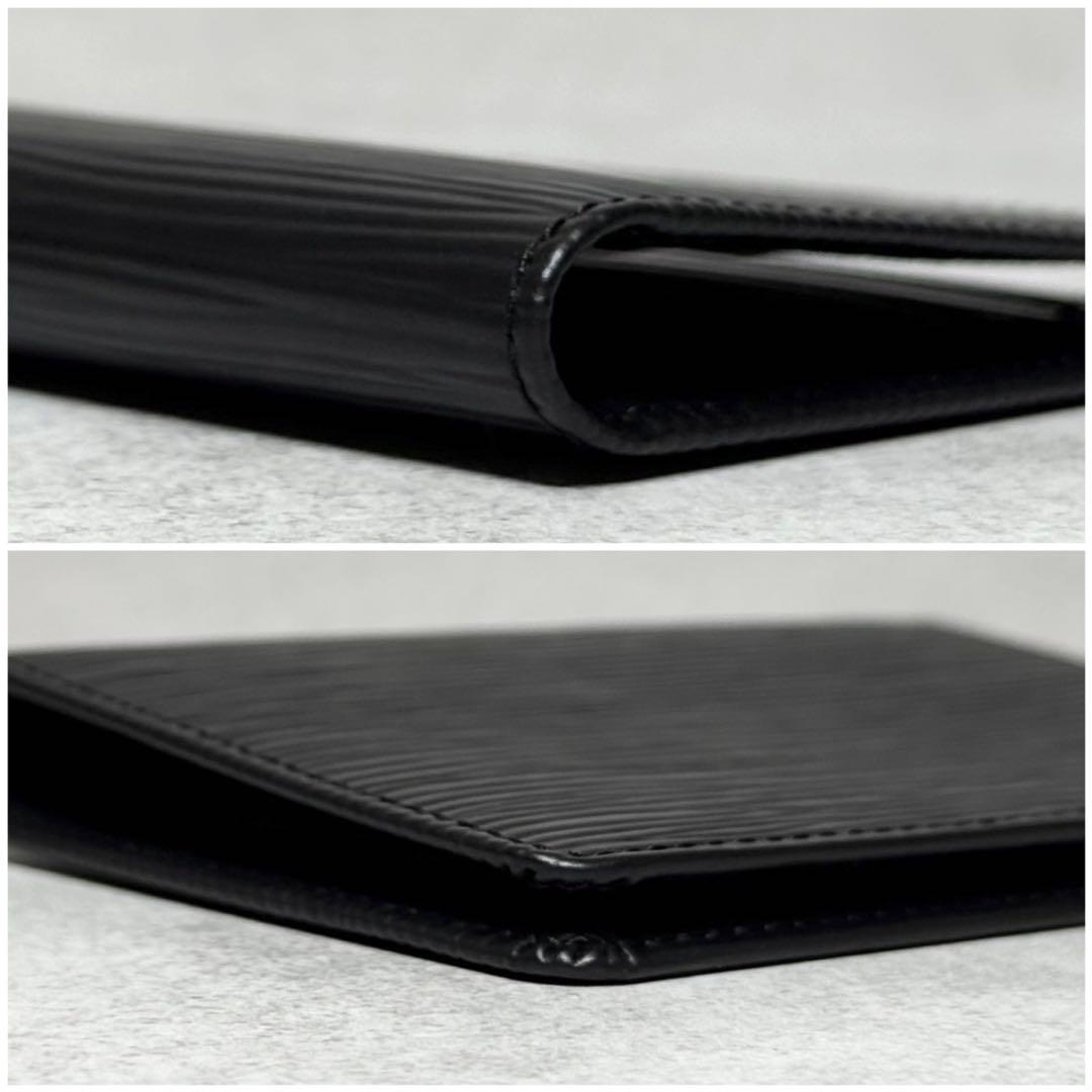 新品未使用 激レア ルイヴィトン エピ ポルト2カルトヴェルティカル パスケース