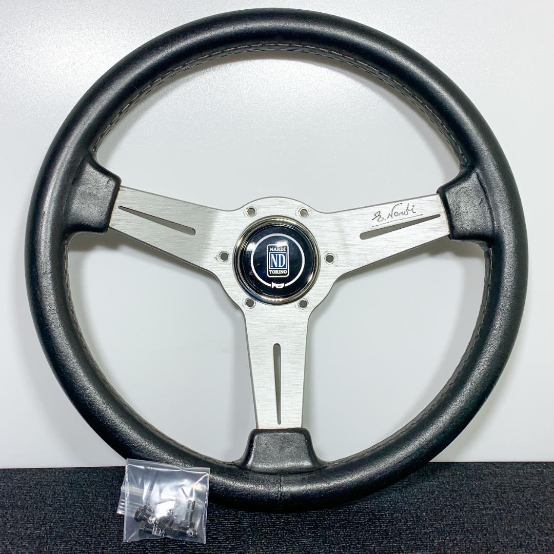 ナルディ クラシック シルバー スポーク レザー 33パイ ホーンボタン&ネジ付