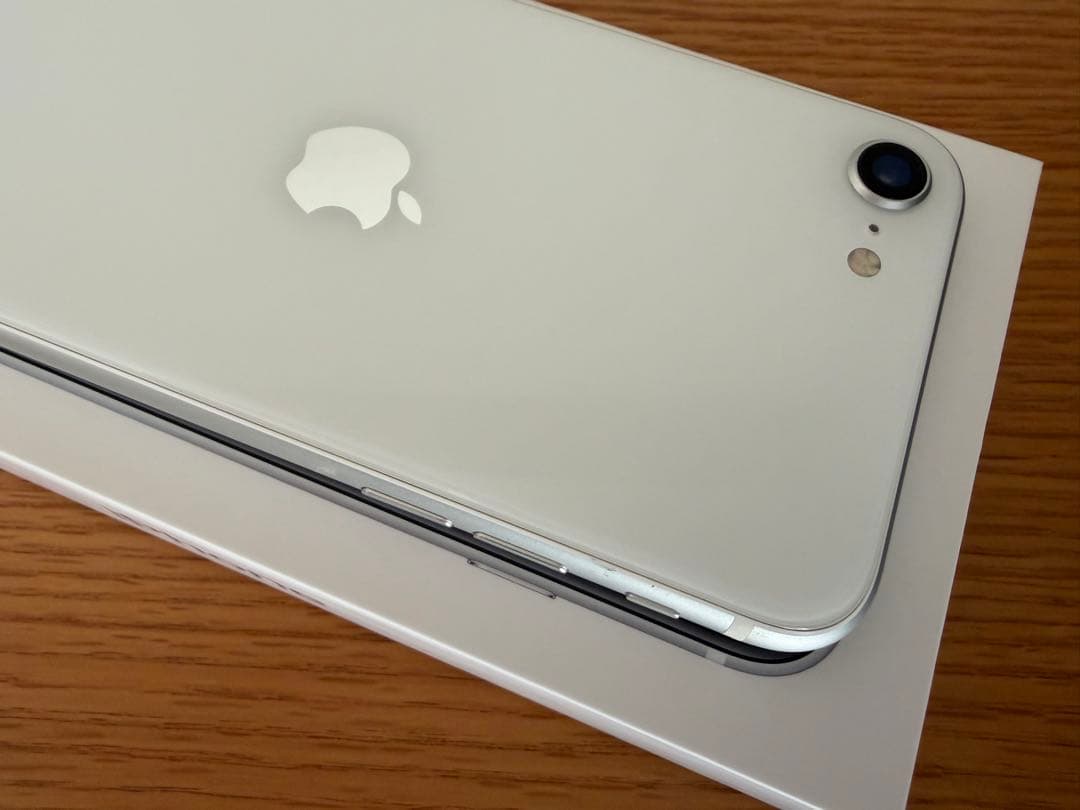 [美品］Apple iPhone SE(第2世代) 128GB ホワイト