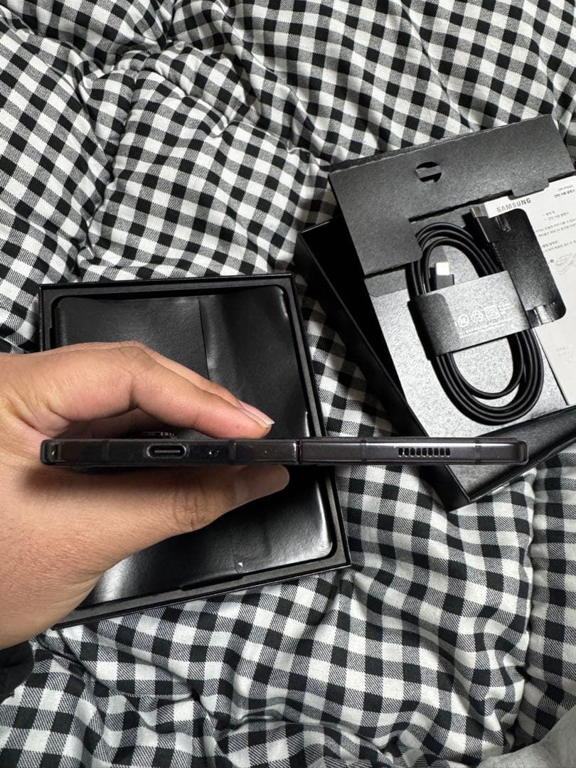 スマートフォン本体 Samsung Galaxy Z Fold 5 512GB