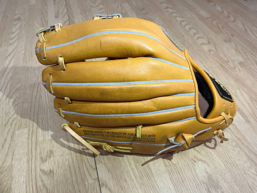 adidas 軟式グローブ イエロー 3本ライン