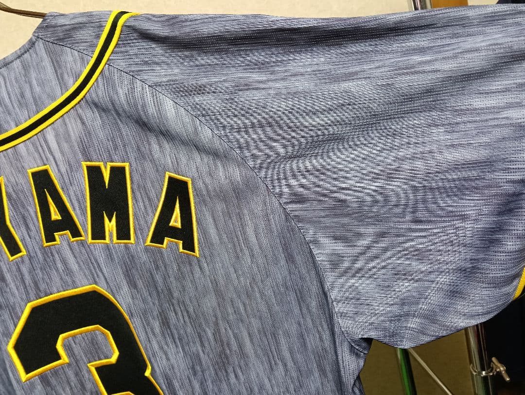 【希少・超美品】阪神タイガース 大山悠輔 旧ビジターグラデーションユニフォーム