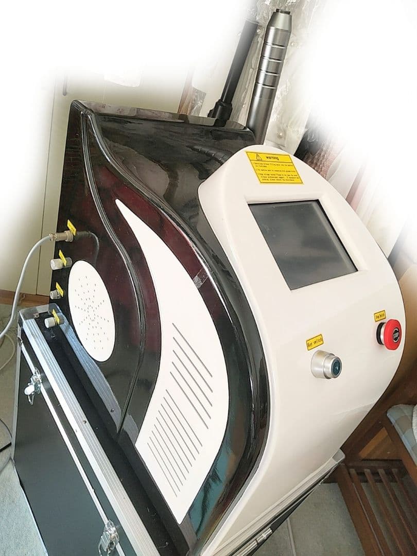 シミ取り美白ケアピコ　業務レベル　家庭用エステ機器