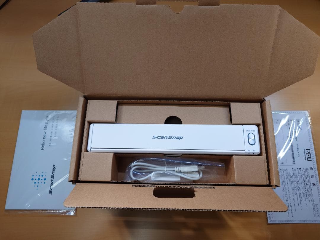 ScanSnap iX100 FI-IX100BW 　スノーホワイト