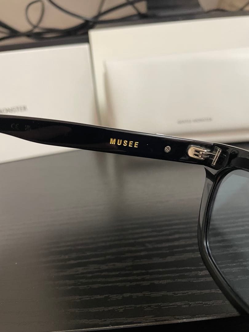 GENTLE MONSTER MUSEE 01 BL メガネ　サングラス