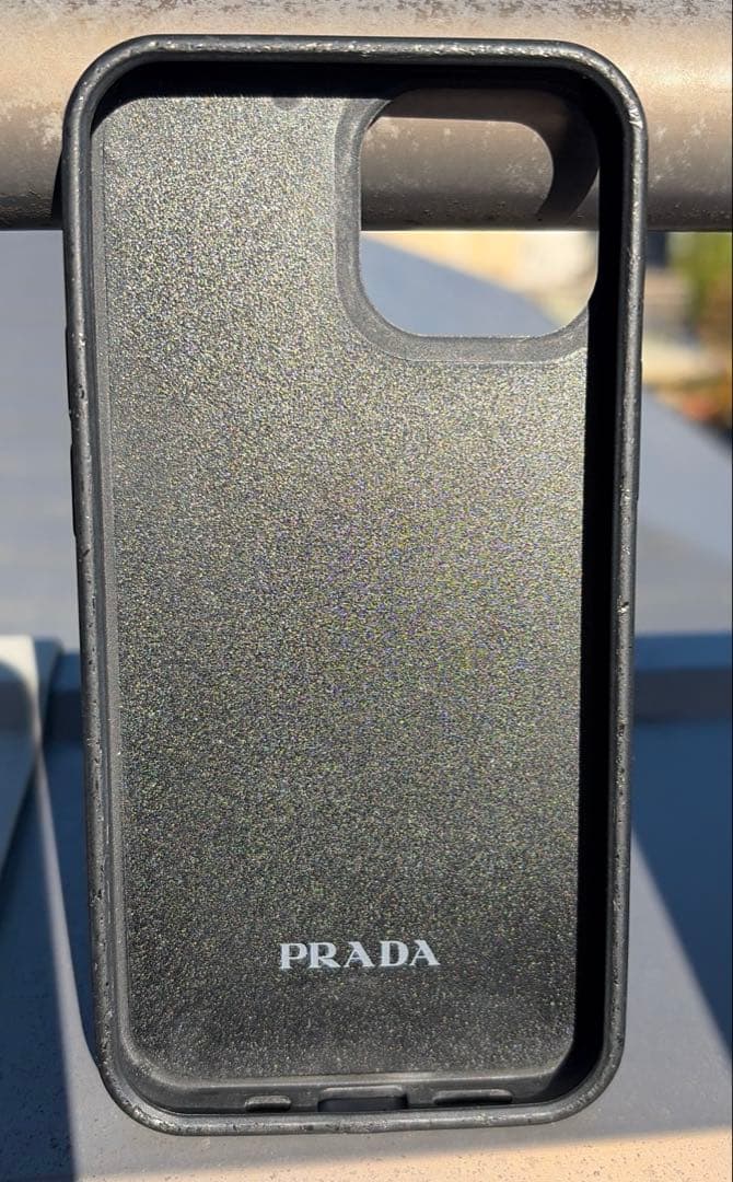 プラダ　iPhone13mini用カバー　水色　中古