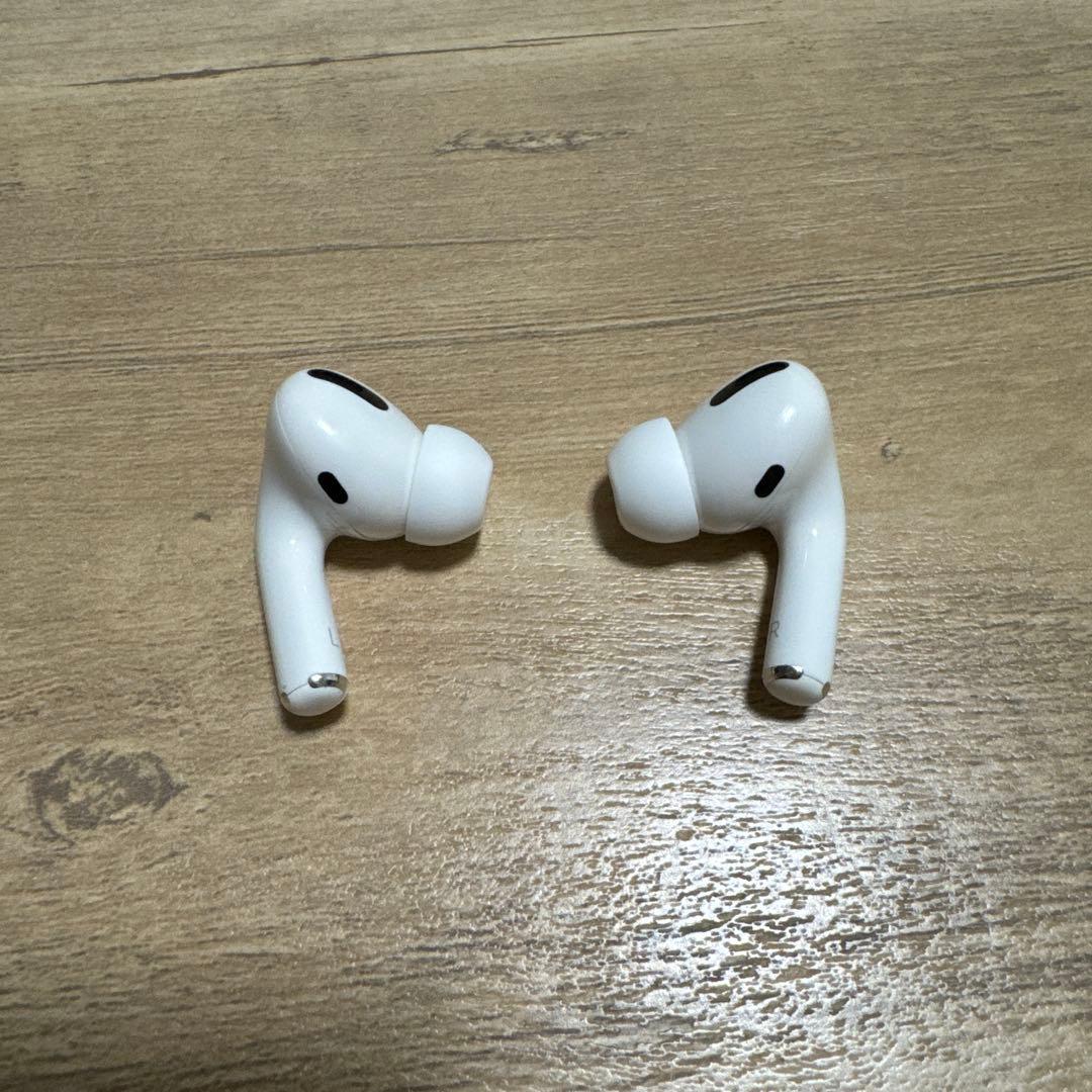 AirPods Pro 本体 2022年購入　ケースセット