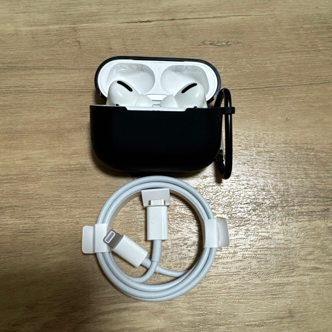 AirPods Pro 本体 2022年購入　ケースセット