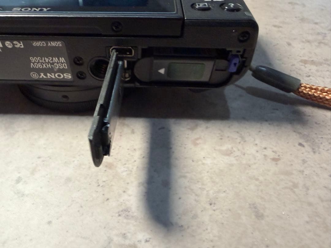 Sony Cyber-shot 30倍ズームデジタルカメラ DSC-HX90V