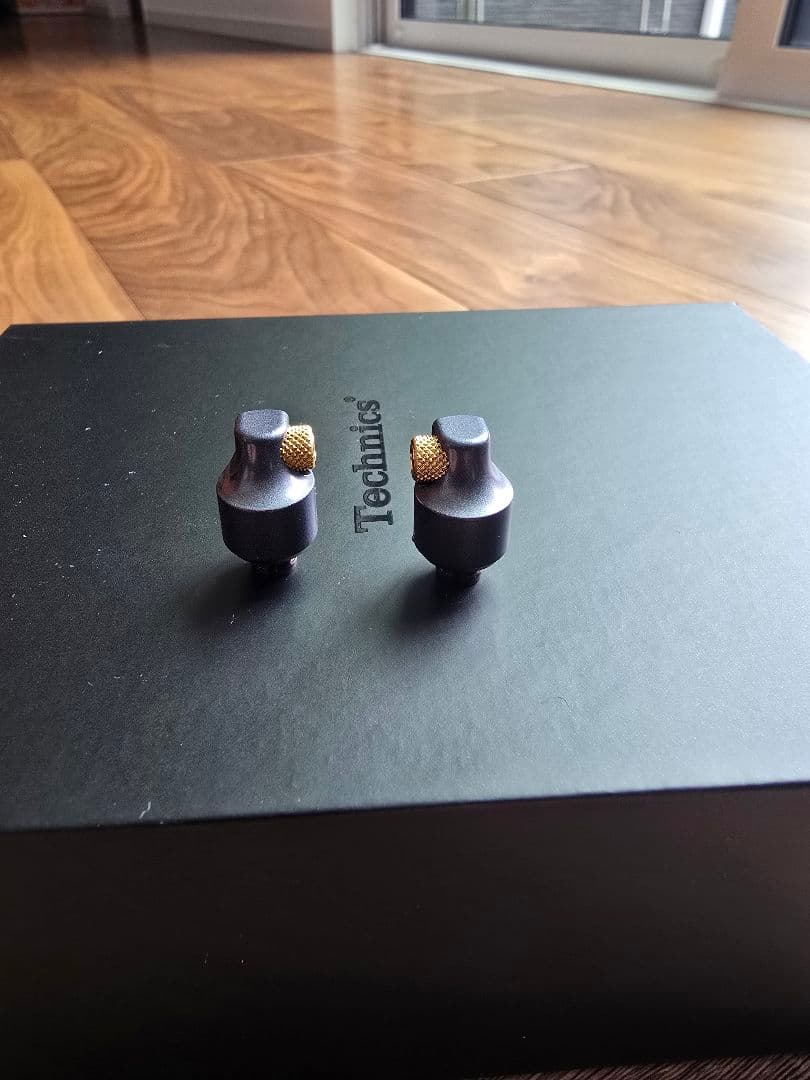 イヤホン Technics TZ700