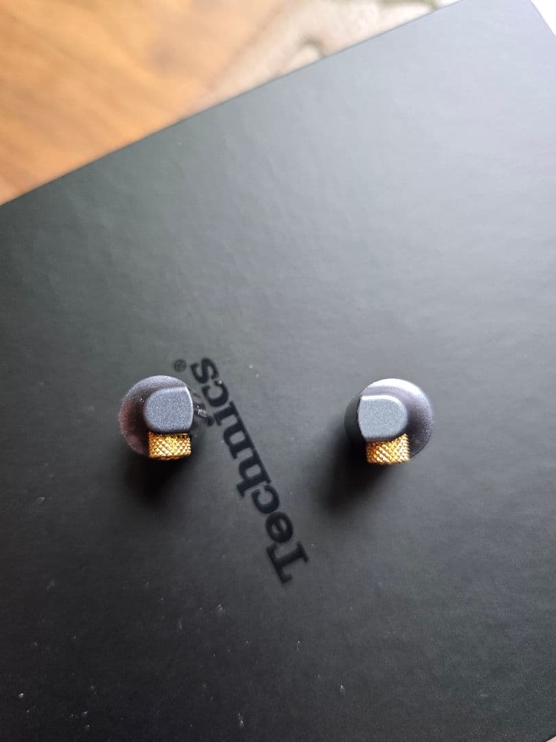 イヤホン Technics TZ700