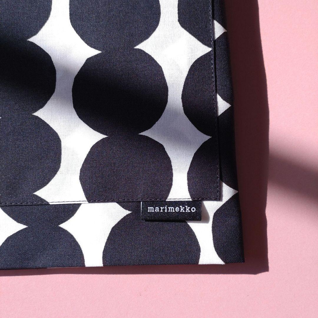 新品marimekko ドット柄エプロン・ミトン3点セット