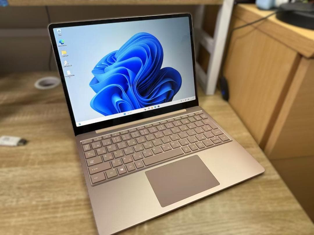 新品未使用品近い Surface Laptop Go Office付き