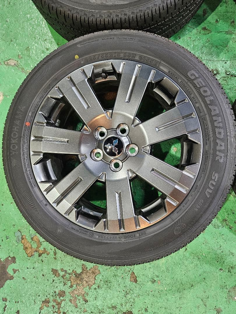 デリカD5 ジャスパー 18インチ 純正ホイールタイヤセット