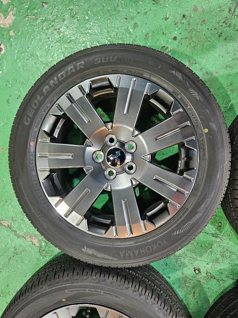 デリカD5 ジャスパー 18インチ 純正ホイールタイヤセット