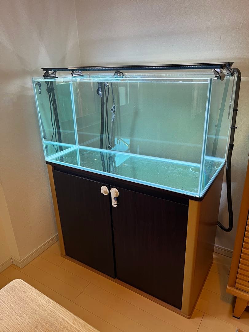 LEDライト付き水槽台・キャビネット　kahara