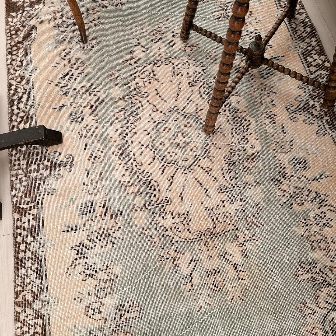 トルコ ヴィンテージラグ A111 定番 ベージュ セージグリーン ブラウン