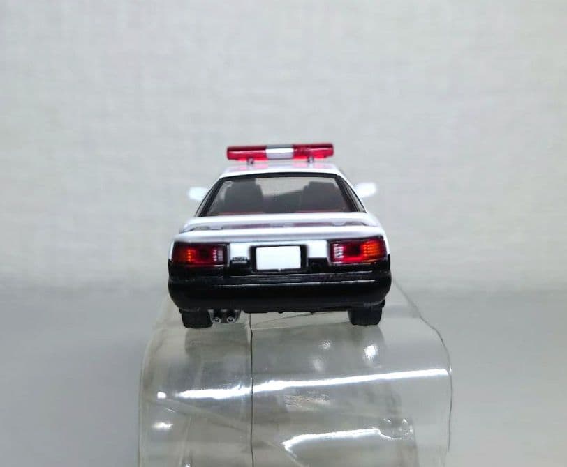 トミカリミテッドヴィンテージネオ　トヨタ・スープラ　パトロールカー（埼玉県警察）