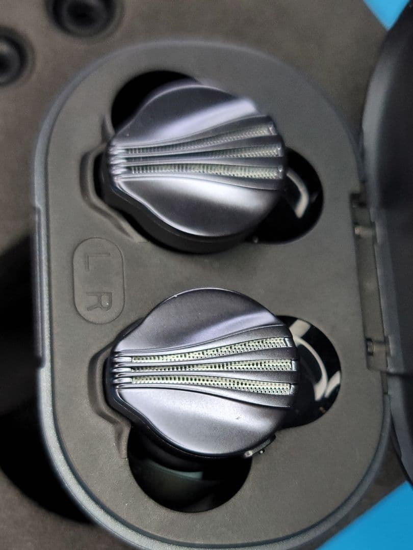 【美品】FiiO FW5 （2BA＋1DD..DAC）