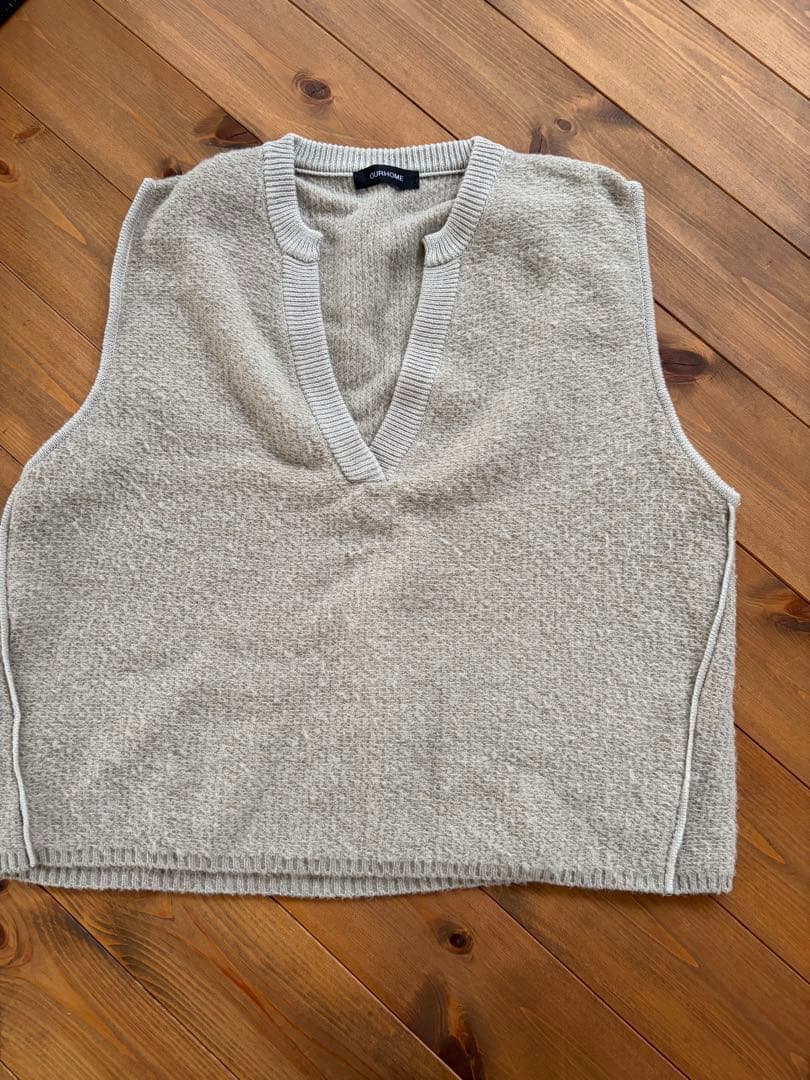 OURアワーホーム　アルパカ混の洗えるニットベスト　グレーベージュ
