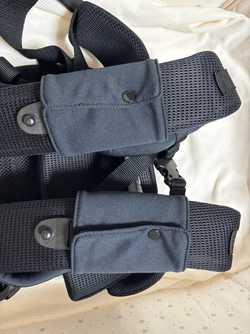 【ささ様◆専用】美品◇Aprica ラクリス 抱っこ紐 ブラック◇箱 付属品あり