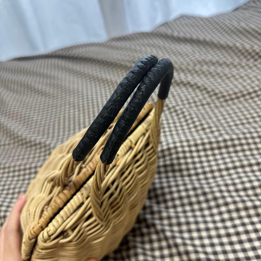 【週末限定値下げ】odds 　シェルバッグ　かごバッグ　ラタン　アナログ