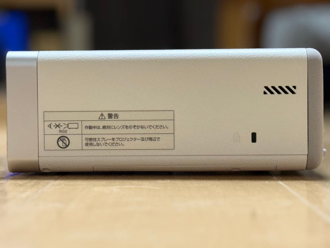 EPSON プロジェクターEF-100W & Fire TV stick