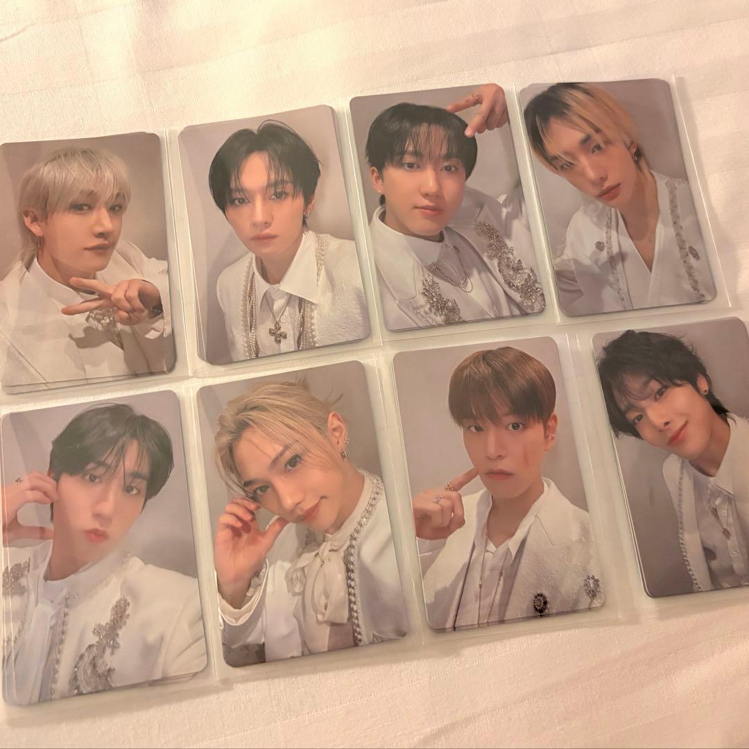 straykids hollow オフイベ トレカ 1/24 コンプリート