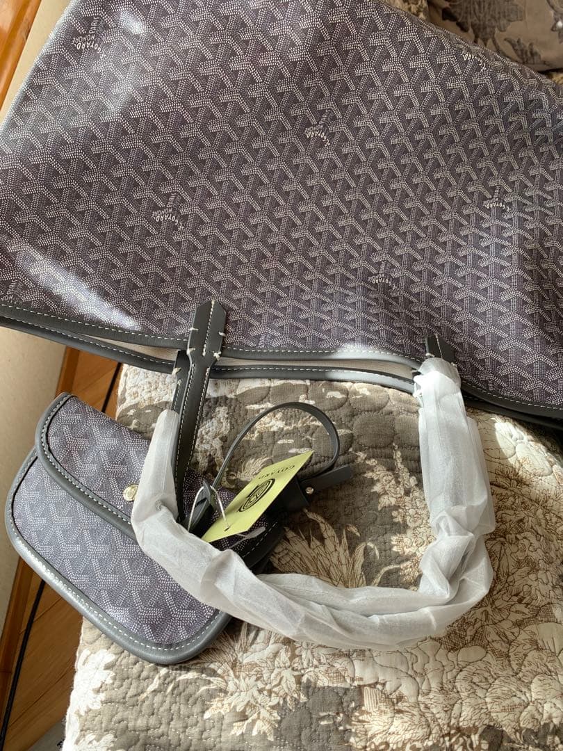 新品未使用 トートバッグ マザーズバッグ ポーチ付き 大容量 紺 グレー エンジ