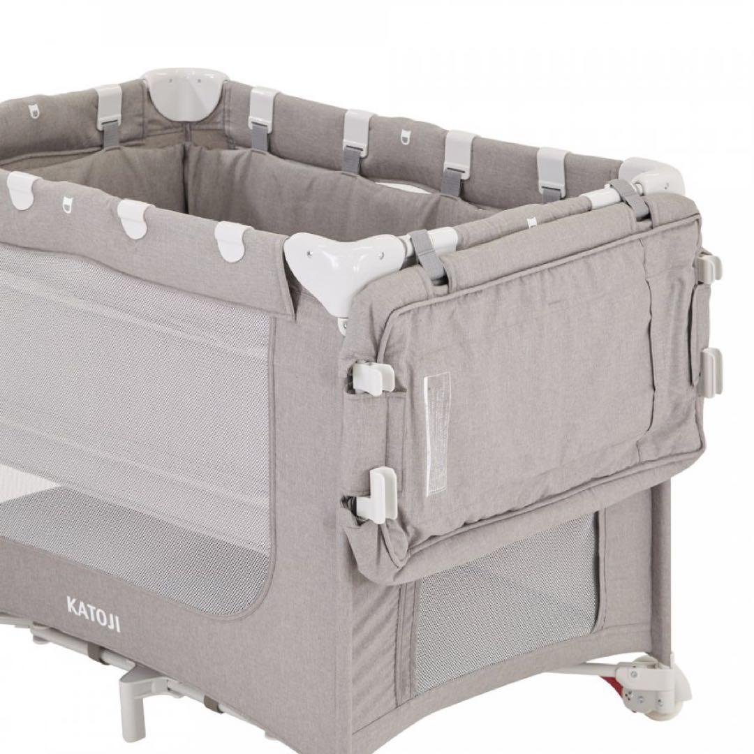 【極美品】未使用級　KATOJI カトージ　ベビーベッド おむつ替えテーブル付