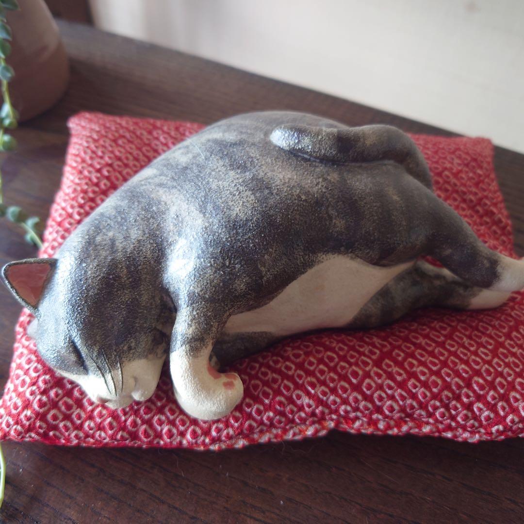 サバ白猫　眠り猫　作家サイン