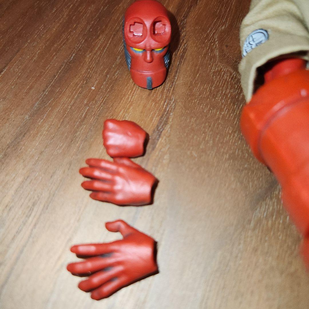 ヘルボーイ　フィギュア　1000TOYS