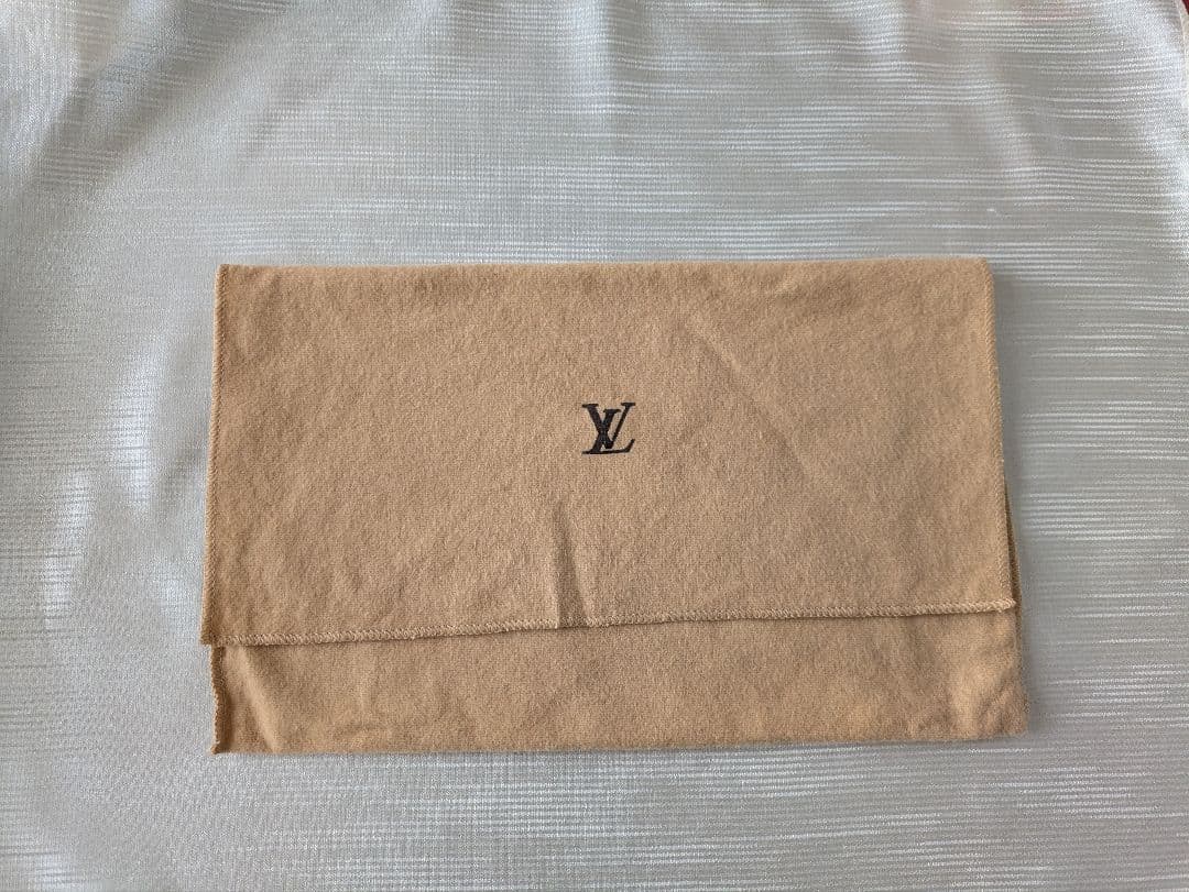 ルイヴィトン　エピ　ポシェット ドゥミリュンヌ　ブラック　アクセサリーポーチ