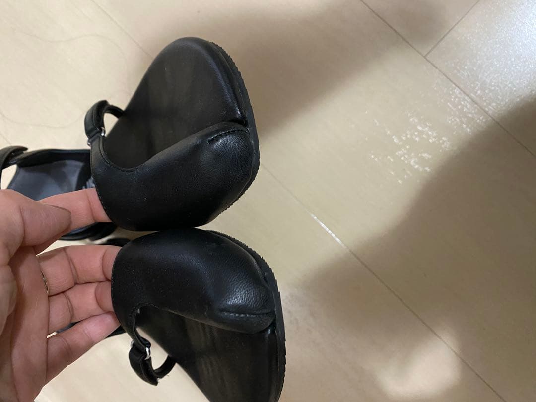 SHISEI ブラック フラットサンダル